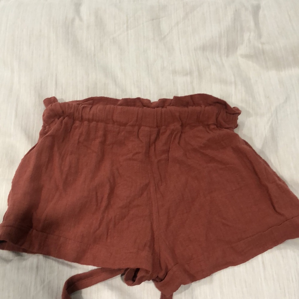 Paper bag shorts - Picture 2 of 2